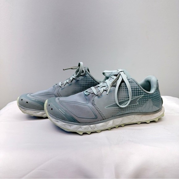 Altra Shoes Altra Superior 45 Foot Shape Trail Running Shoes With